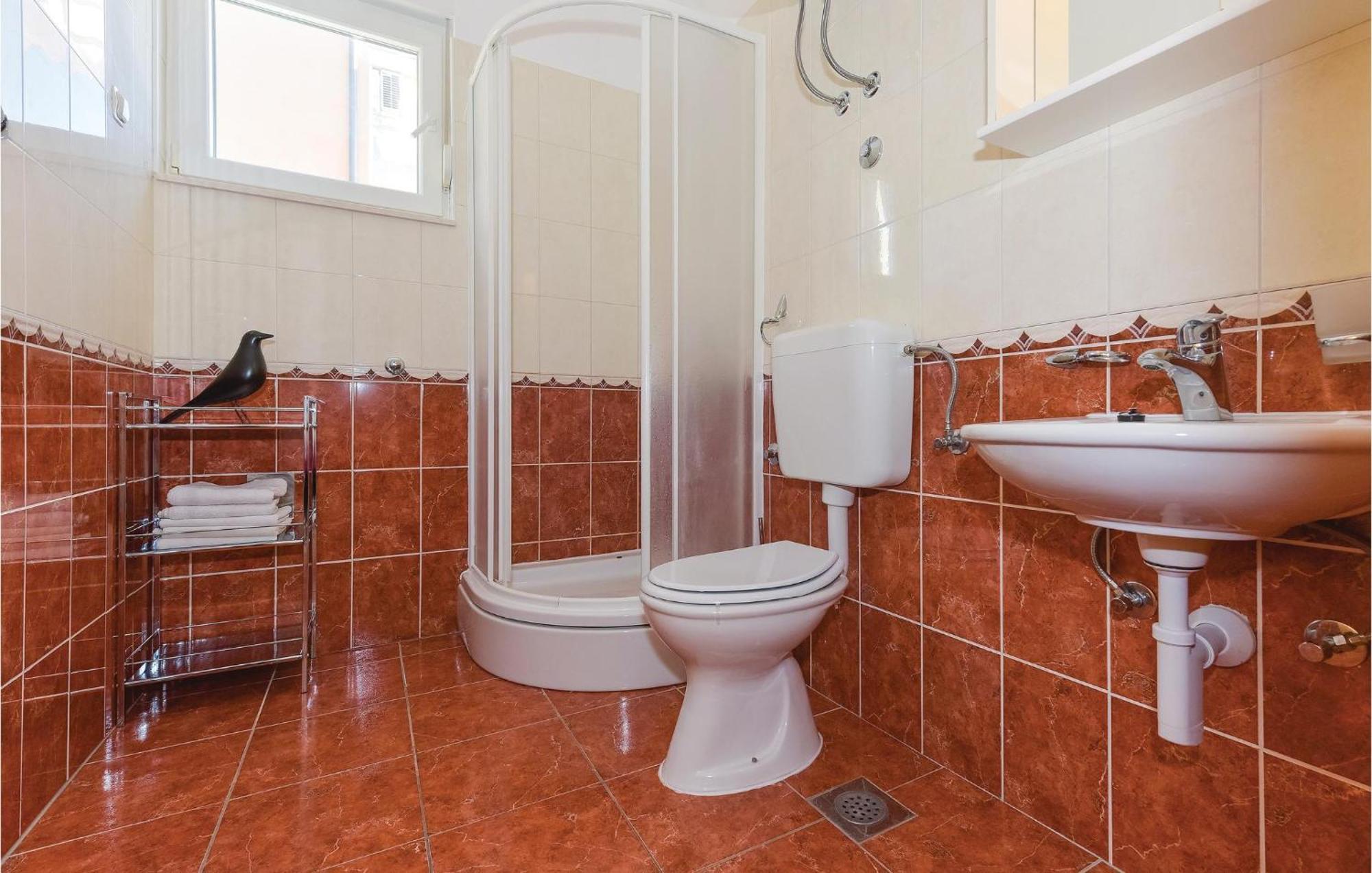 Gorgeous Apartment In Vodice With Kitchen Bagian luar foto
